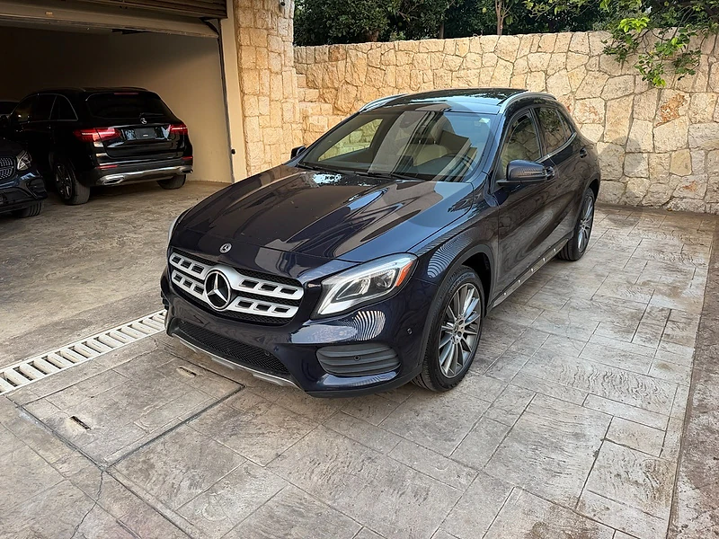 Mercedes-Benz GLA-Class 2018 250 4matic AMG cleancarfax