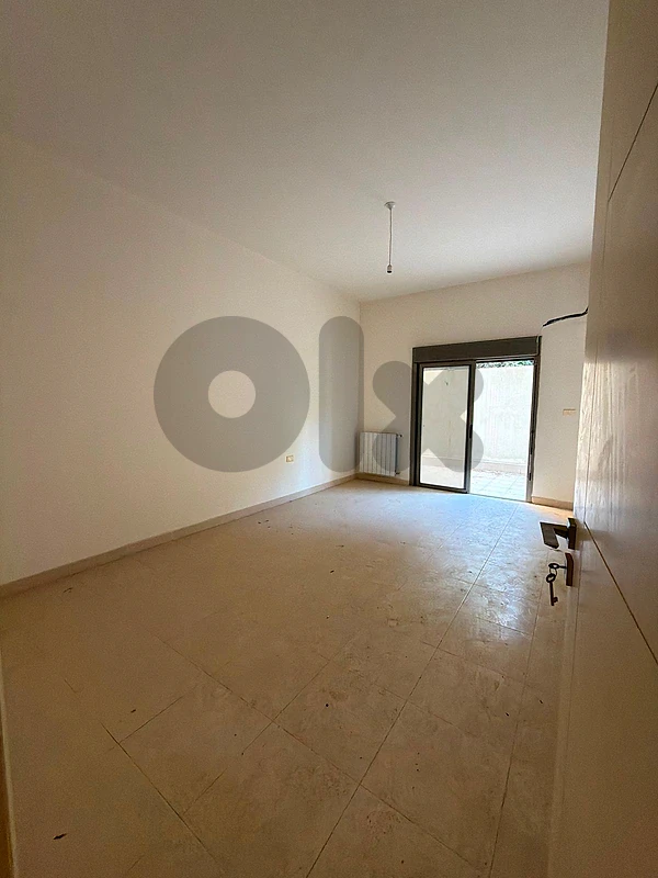 Apartment For Rent in Dik El Mehdi - شقة للإيجار في ديك المحدي