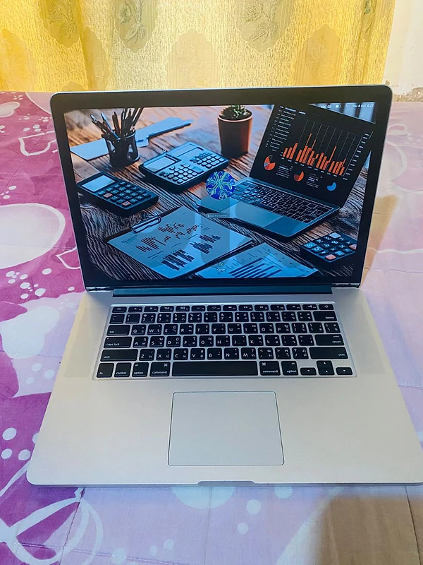 ماكبوك 15in. 2015mid 170$