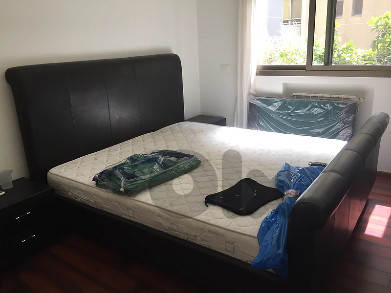 bed & commode