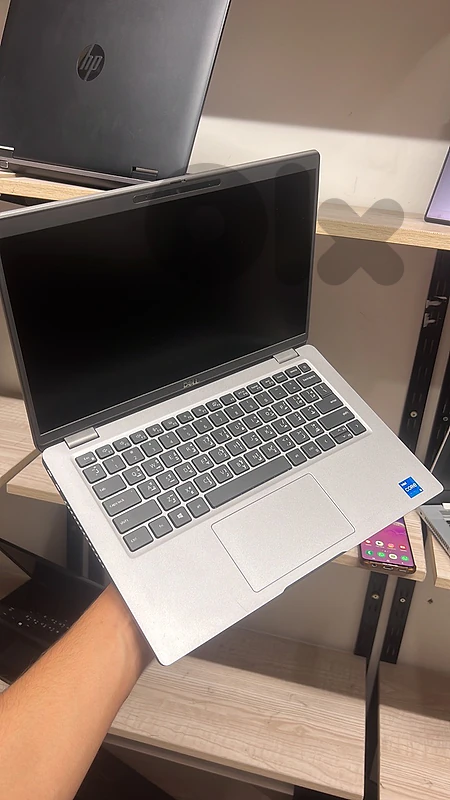 DELL Latitude 5320  i5