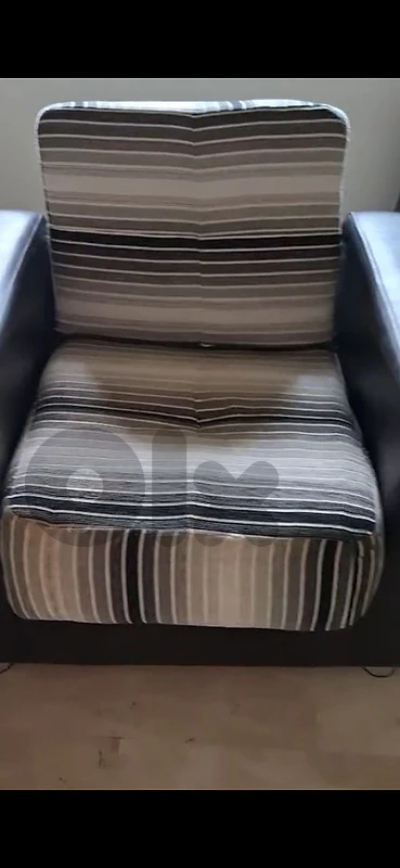 sofa ( almost new)