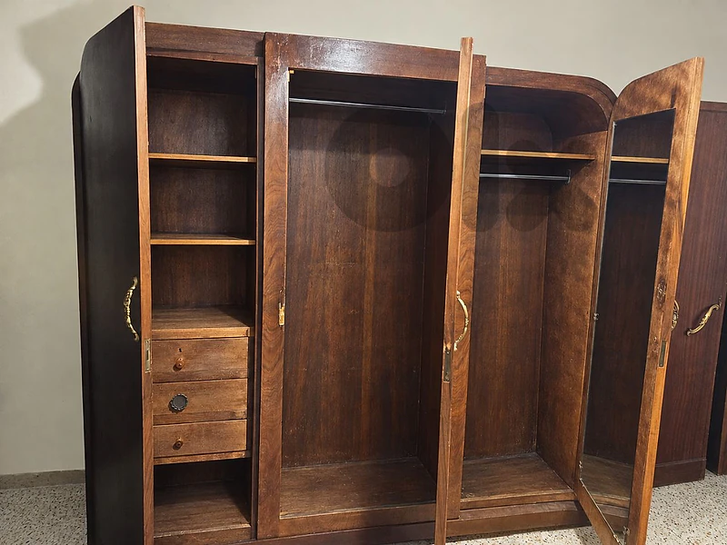 خزانة خشب زين انتيك بحالة جيدة wood closet antique