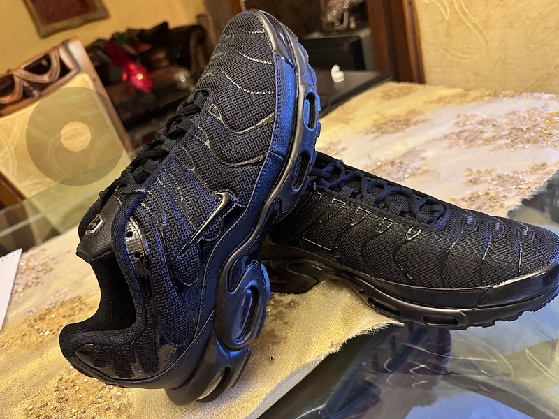 NIKE BLACK TN SHOES SIZE 45