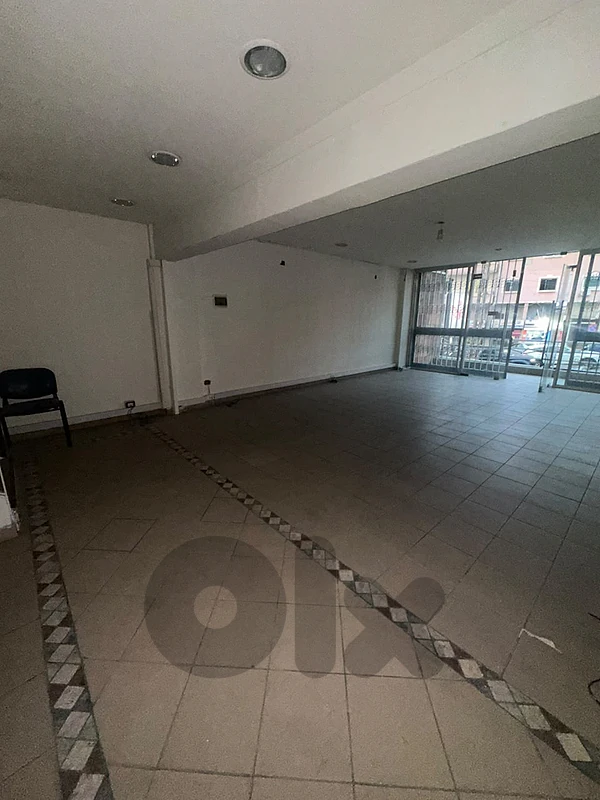 Office for rent in Hazmieh - مكتب للإيجار في الحازمية