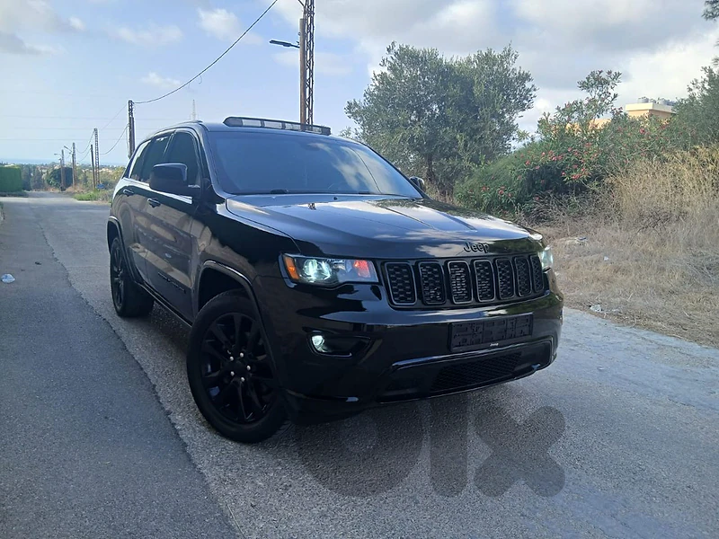 جيب شيروكى 2018 2018 /4×4 جيب شيروكى 2018 2018 /4×4