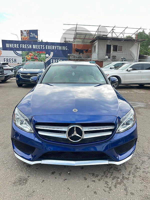 Mercedes-Benz C300 2018 AMG //LINE CLEAN CAR FAX 03667743