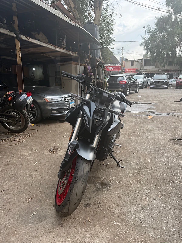 Suzuki GSX 8S
