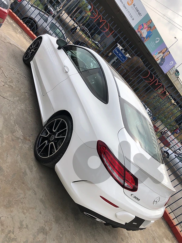 Mercedes-Benz C-Class 2019 c300 Mercedes-Benz C-Class 2019 c300