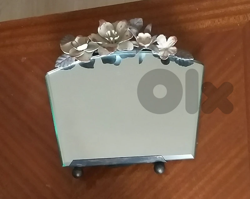 very Original Table Mirror