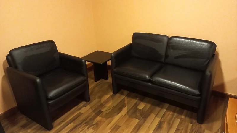 Sofa Leather good condition