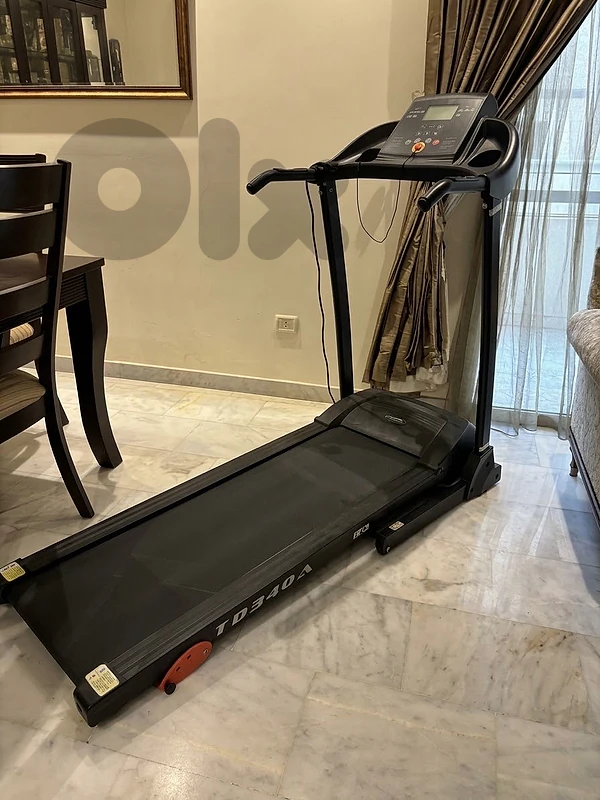 New Fitness Line TD340A Treadmill – Excellent Condition