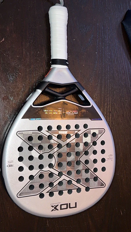 AT10 GENIUS 18K RACKET BY AGUSTIN TAPIA