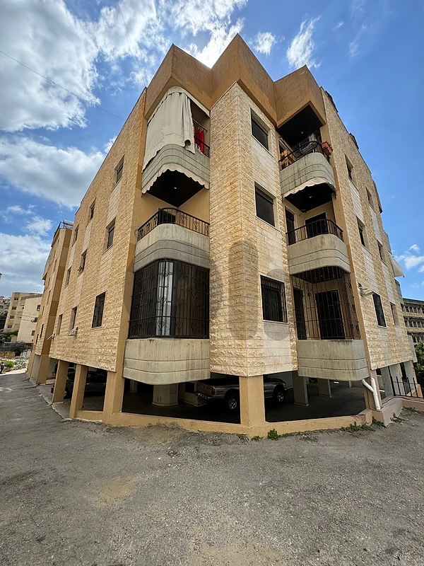 ready to move duplex in great condition