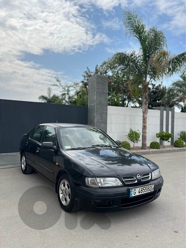 Nissan 1998