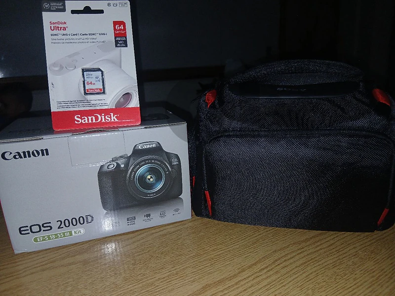 Canon EOS 2000D Kit Brand New + 64GB Card + Sony Bag