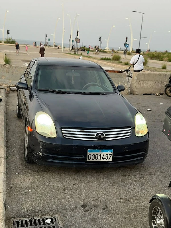 Infiniy   G 35 2003