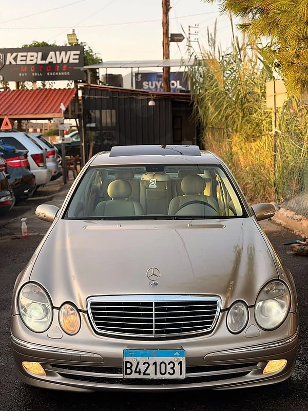 Mercedes E320 2004