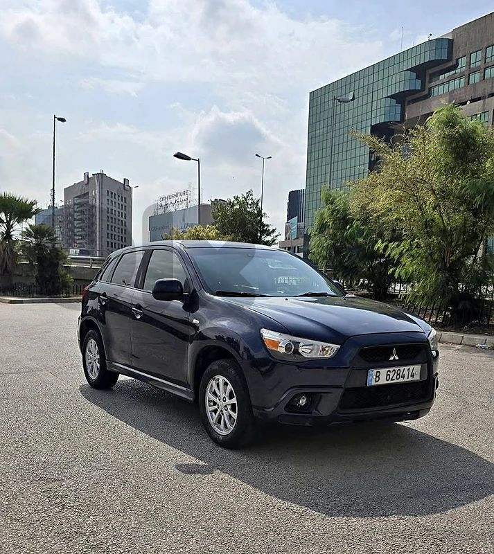 Mitsubishi Outlander 2011