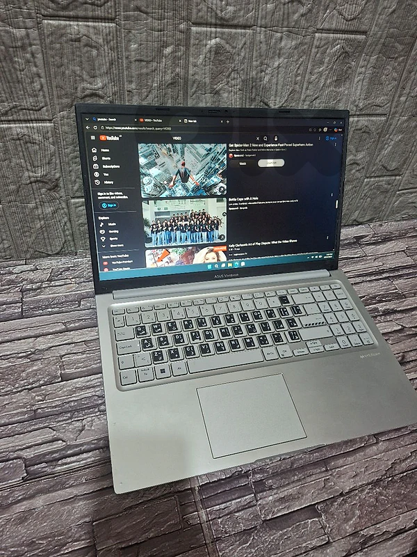i5 Generation 13//RAM 16 Gb/ VGA Intel Iris Xe /screen 15.6 Full hd i5 Generation 13//RAM 16 Gb/ VGA Intel Iris Xe /screen 15.6 Full hd