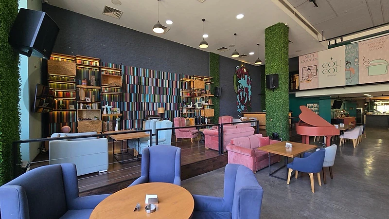 RESTAURANT for rent KFARHBAB PRIME LOCATION GREAT DEAL FULLY EQUIPPED