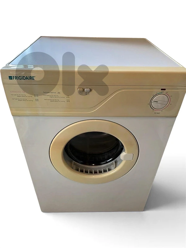 FRIGIDAIRE CLOTHES DRYER