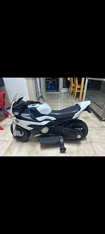 electrical bicycle / moto for kidsموتو كهربائي بطارية ٦ فولت