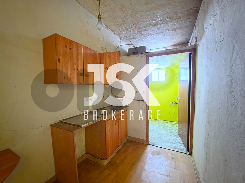 L22976  Shop For Sale in Hazmieh