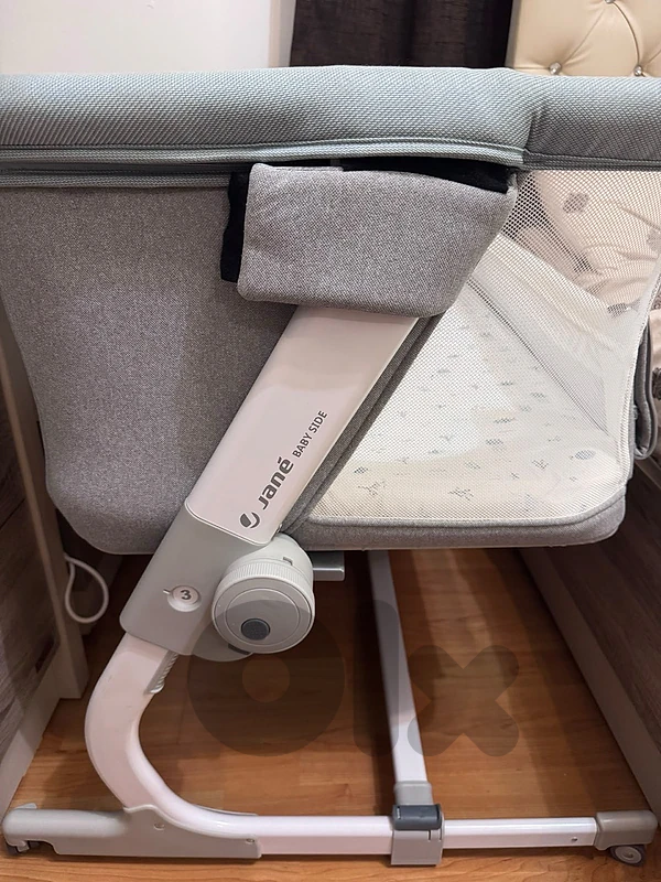 Next to me Baby cot bassinet Jane co-sleeping