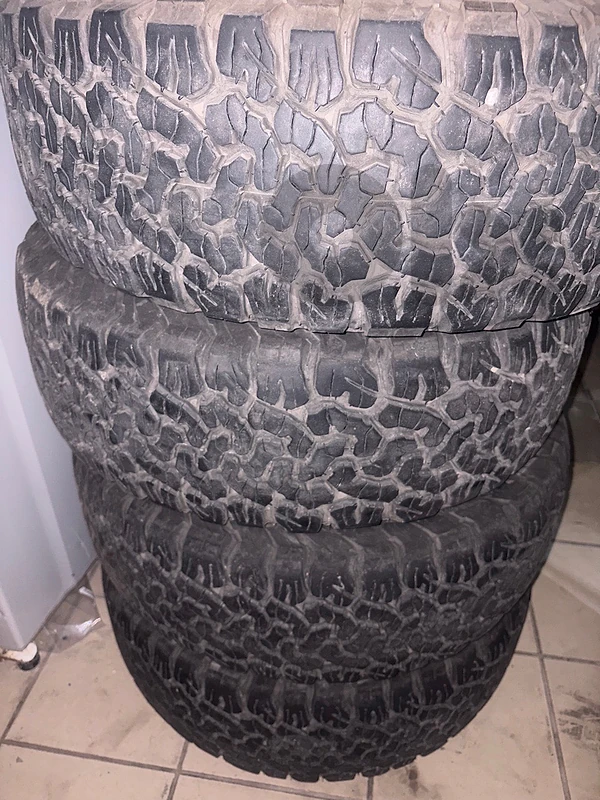 4 used bf goodrich 265/65R18