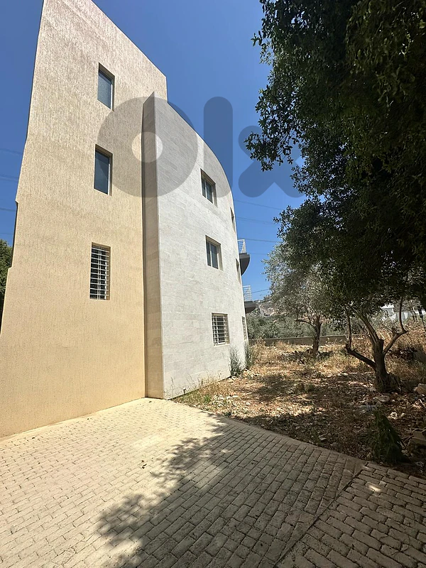 Building for sale in Barja Chouf مبنى للبيع في برجا الشوف