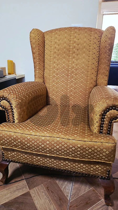 Arm Chairs Like New