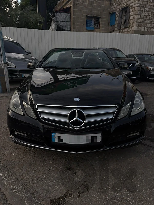 Mercedes E200