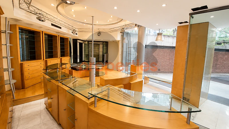 Shop For Sale In Achrafieh – محل للبيع في الاشرفية CPBPK132