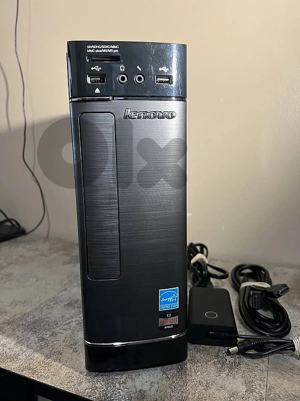 lenovo  VISION Desktop  AMD E2-1800 APU 8 Ram  256 SSD