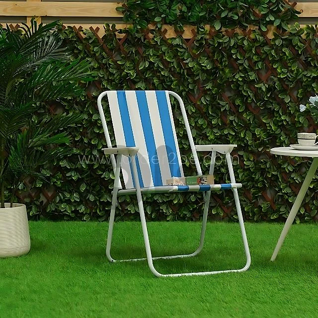 Classic Striped Beach Chair – Cozy Foldable Lounger for Backyard