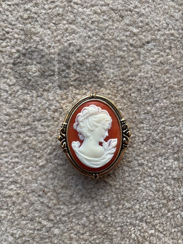 Estée Lauder Youth-Dew Cameo