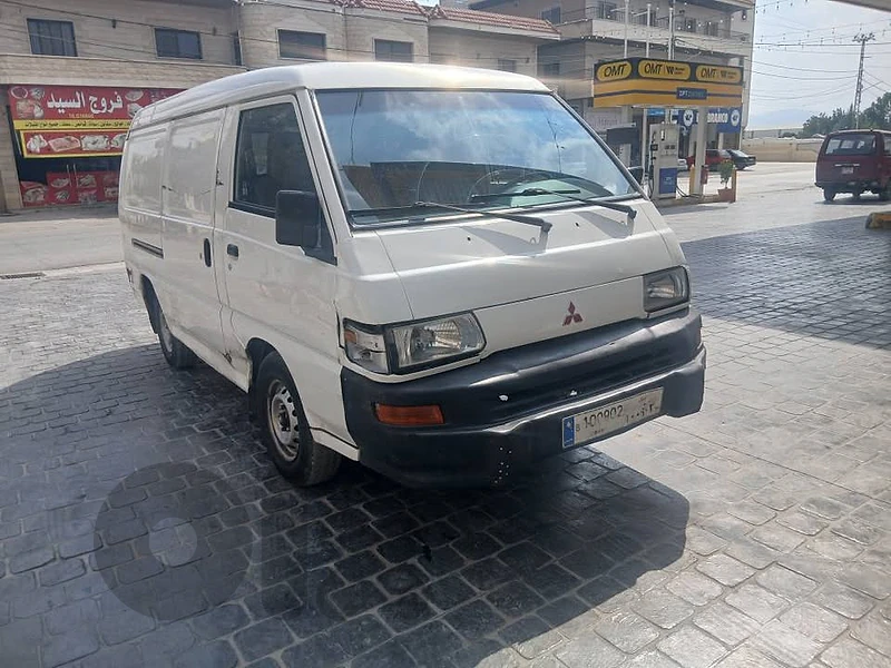 Mitsubishi 2000