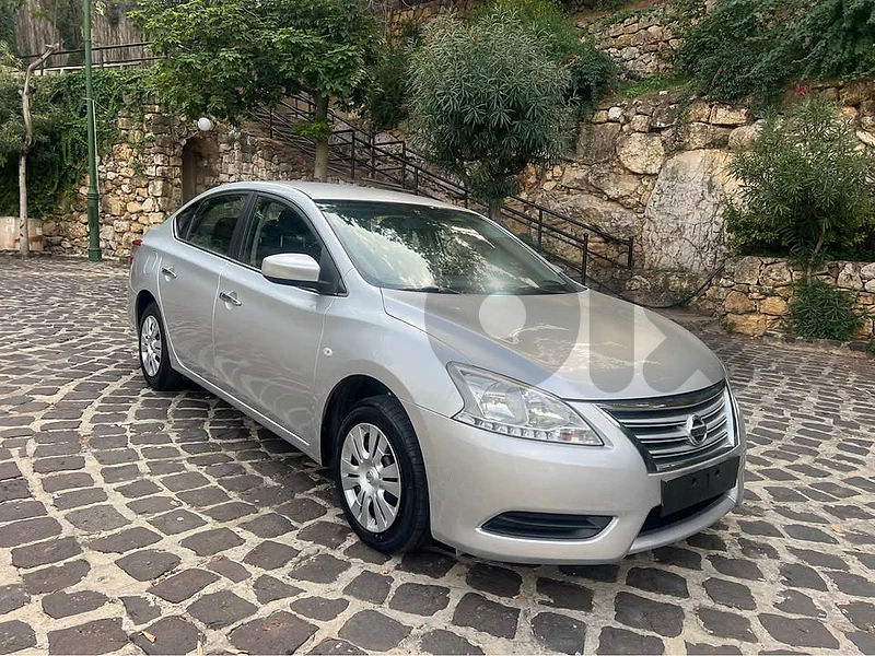 Nissan Sentra 2018