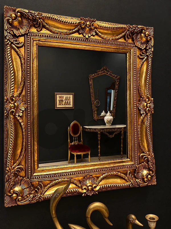 mirror