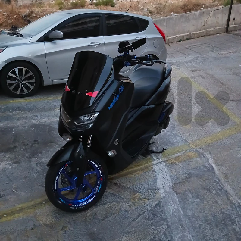 nmax yamaha V2