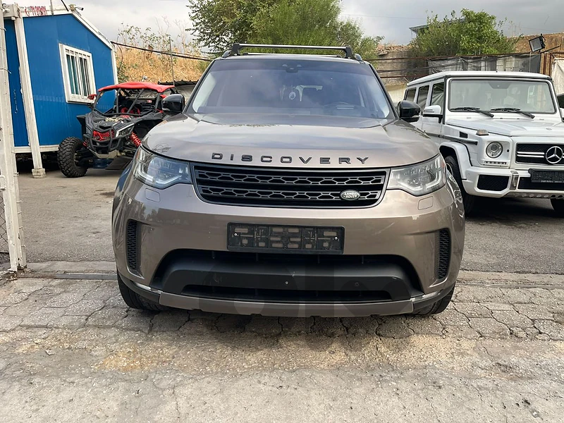 Land Rover Discovery 2017 luxury full options Ajnabieh Land Rover Discovery 2017 luxury full options Ajnabieh