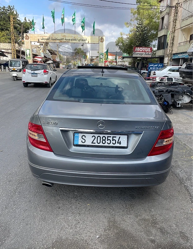 Mercedes-Benz C-Class 2008 c200