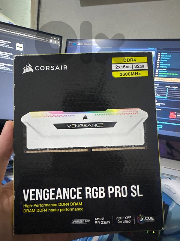 Corsair Vengeance RGB Pro SL 32GB (2x16GB) DDR4 3600MHz RGB LIKE NEW! Corsair Vengeance RGB Pro SL 32GB (2x16GB) DDR4 3600MHz RGB LIKE NEW!