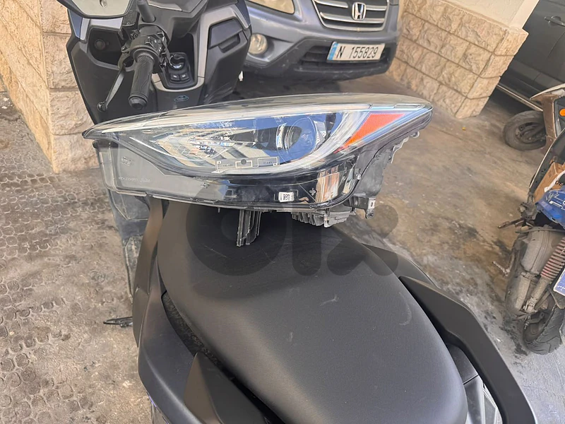 Infiniti QX30 2019 - Headlight