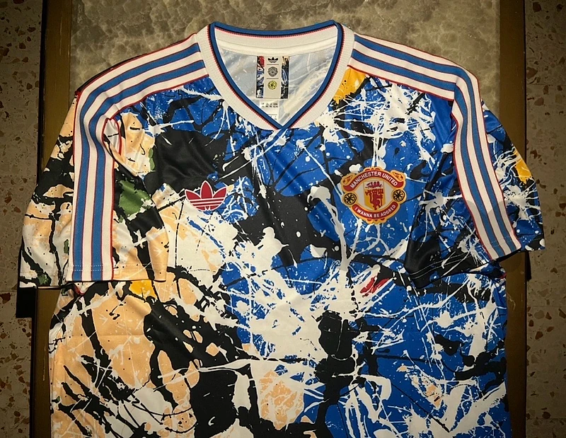 Manchester United ( i wanna be adored ) adidas edition jersey
