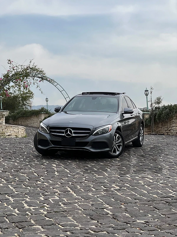 Mercedes-Benz C 300 4 Matic 2018 CLEAN CARFAX