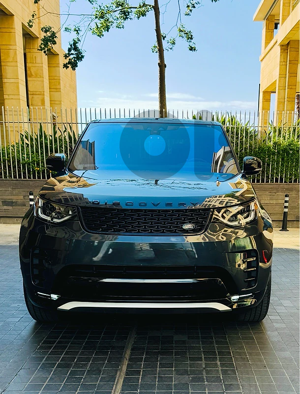 2020 Land Rover Discovery Landmark Dynamic Edition | Carpathian Grey 2020 Land Rover Discovery Landmark Dynamic Edition | Carpathian Grey