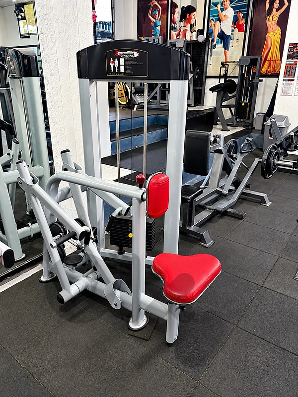 seated row machine