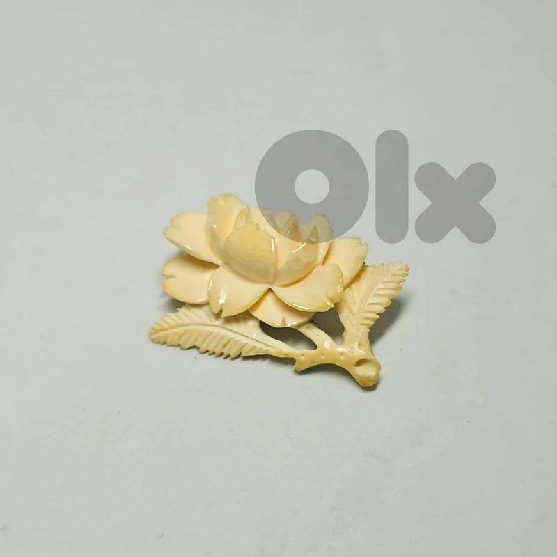 10$ Vintage Carved Celluloid / Faux Ivory Rose Flower Brooch Pin